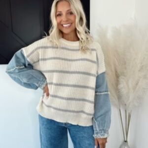 Urban Daizy Striped Cream and Denim striped Sweater size M/L